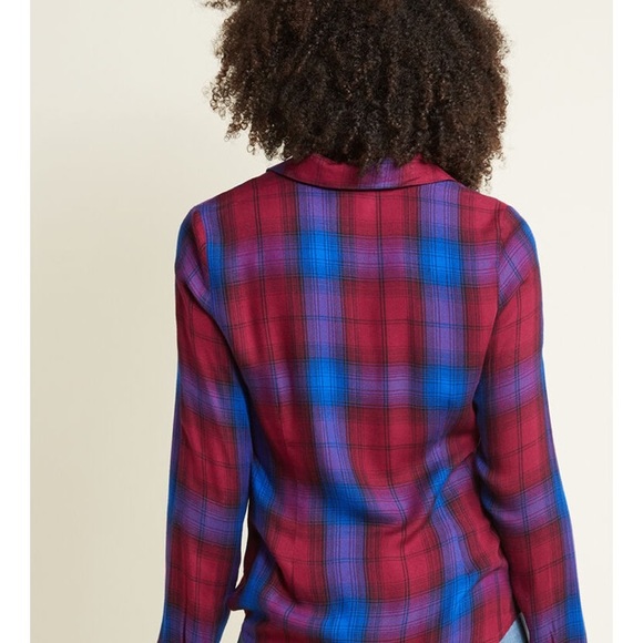 NWOT Plaid button up top - Picture 3 of 4